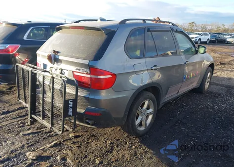 2008 BMW X5 3.0Si z USA, uszkodzony, nr VIN 5UXFE435X8L007217